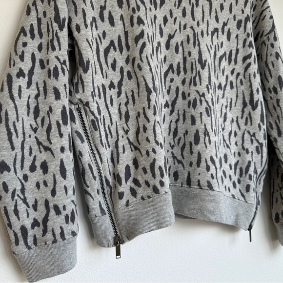 Rails Marlo Gray Abstract Cheetah Long Sleeve Crew Neck Sweatshirt Size S - Picture 6 of 13